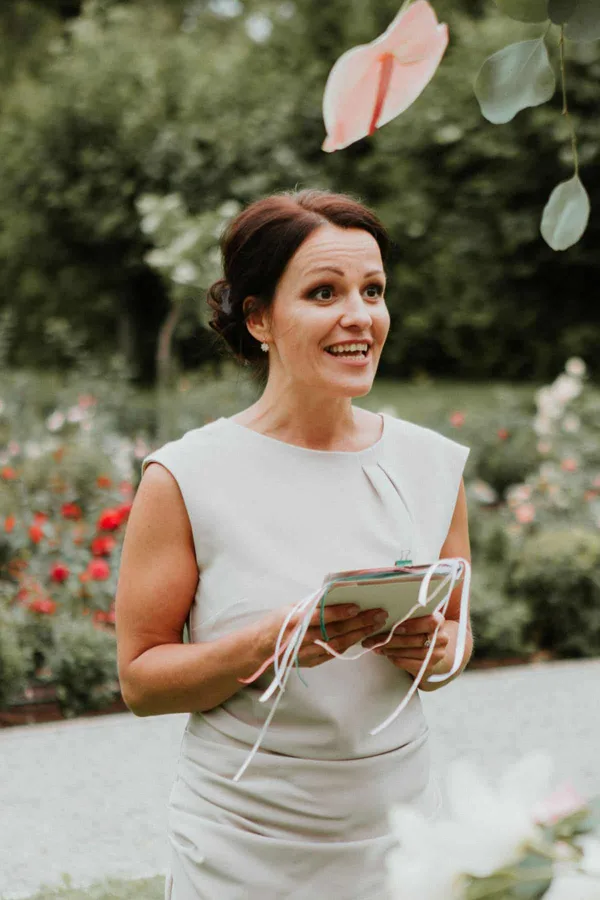 INGA RIEKSTIŅA - pasākumu vadītāja
