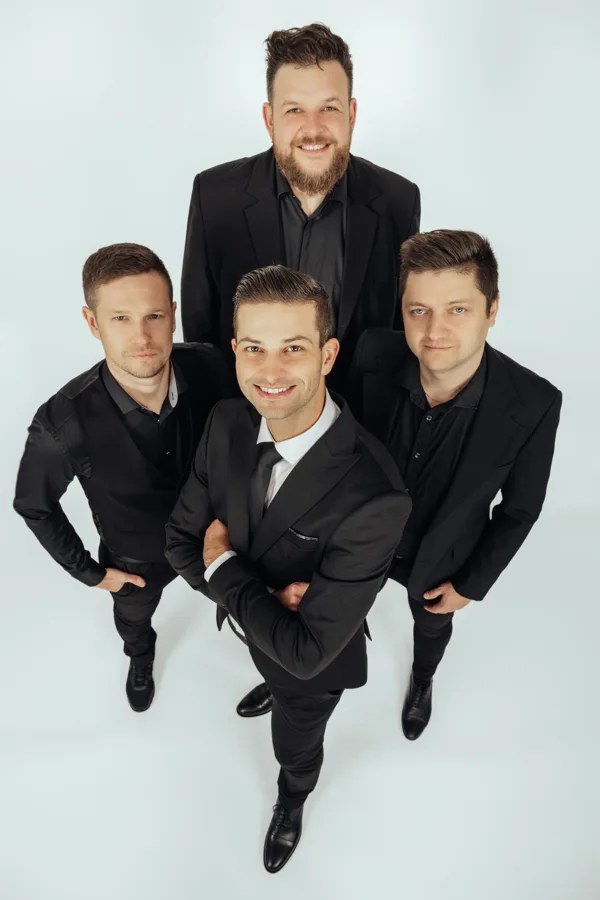 CITS KVARTĀLS - izcila mūzika kāzām